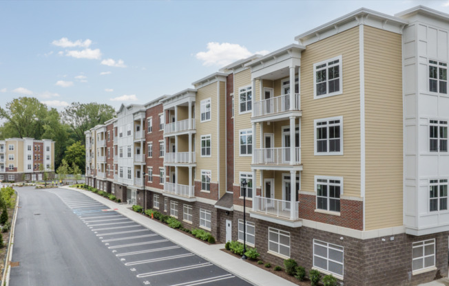 1 bed, 1 bath, 780 sqft, $2,800, Unit 1102