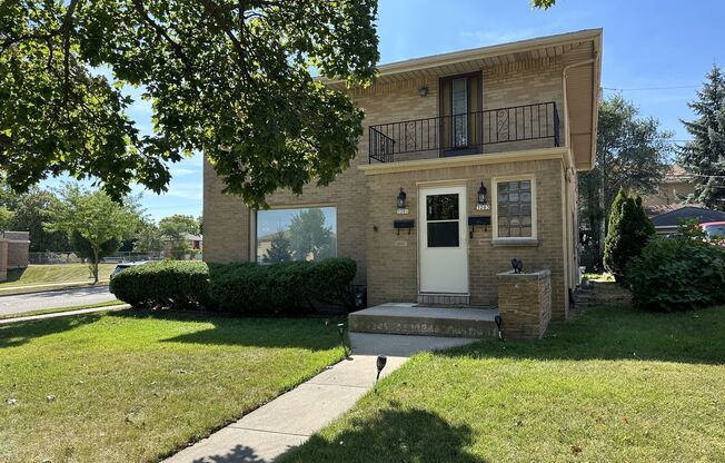 3201-3203 W. Verona Court