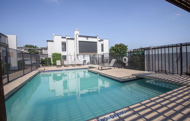 1 bed, 1 bath, 710 sqft, $925, Unit 1812