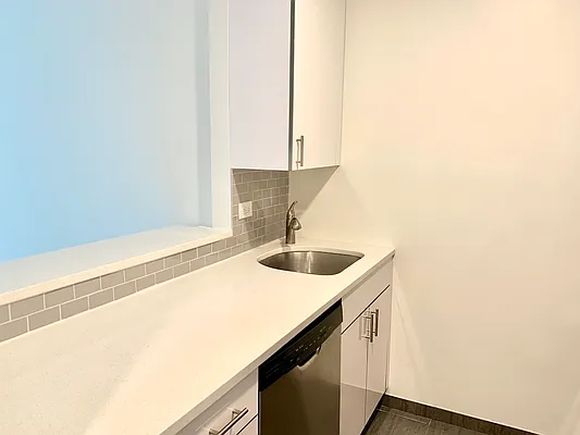 Studio, 1 bath, $6,650, Unit 23F