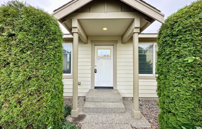 Charming 4-Bedroom Home with Large Fenced Yard and Modern Updates in Ellensburg