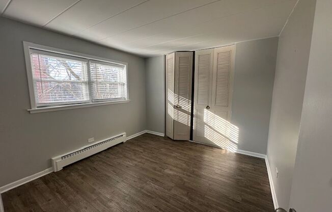 2 beds, 1 bath, 785 sqft, $2,095, Unit 01 R