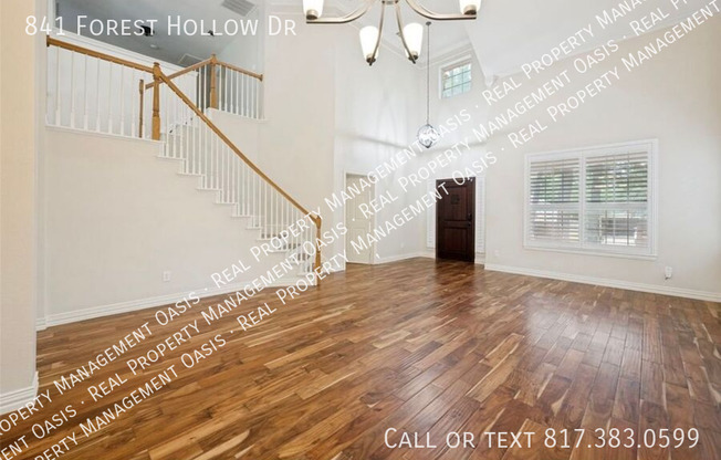 841 FRST HOLW DR