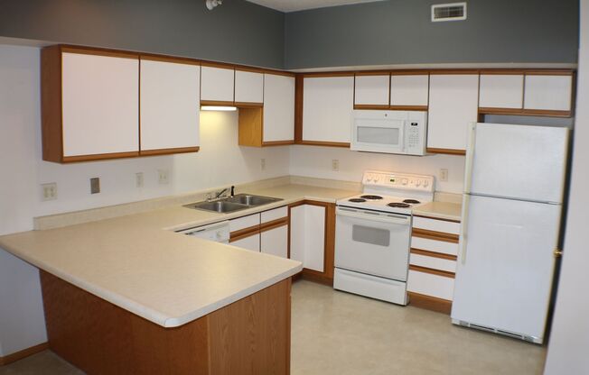 2 beds, 1 bath, $1,195, Unit # 08