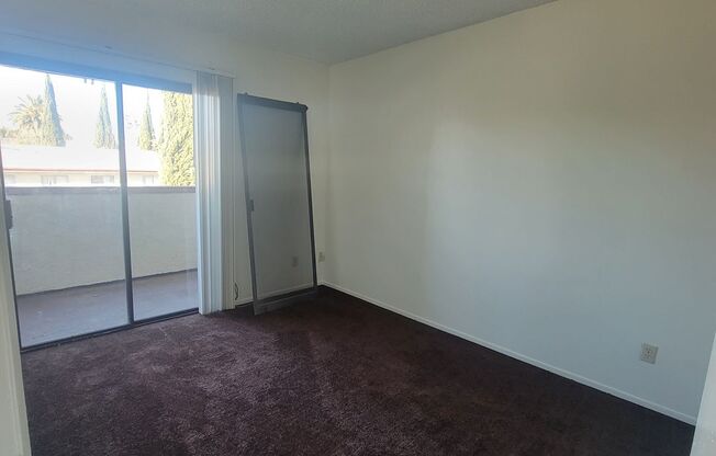 2 beds, 1 bath, $1,795, Unit 9