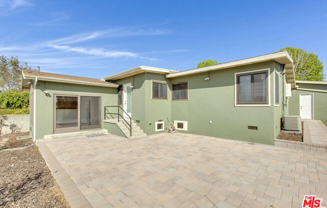 7212 W 91 ST