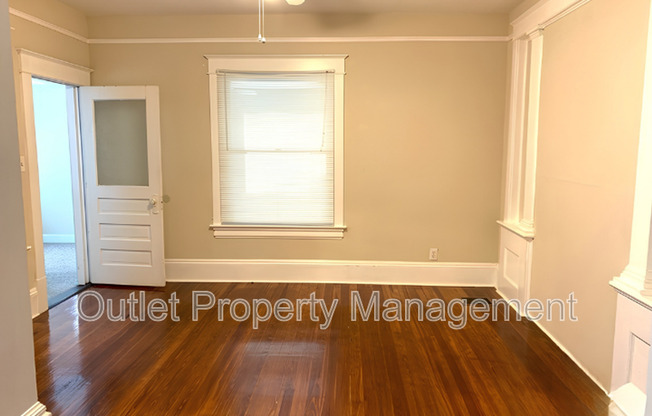 307 E LIVINGSTON ST