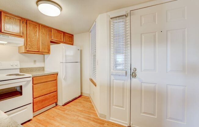 1 bed, 2 baths, 890 sqft, $1,800, Unit 302