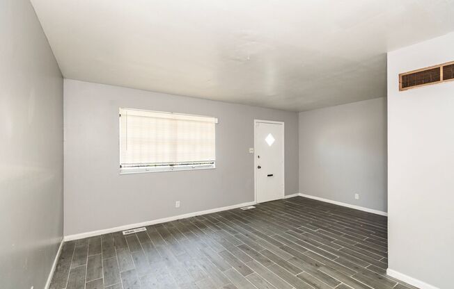 Spacious 4 Bed 2 Bath
