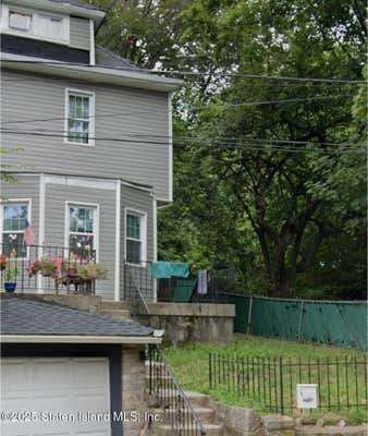 146 HIGHVIEW AVE
