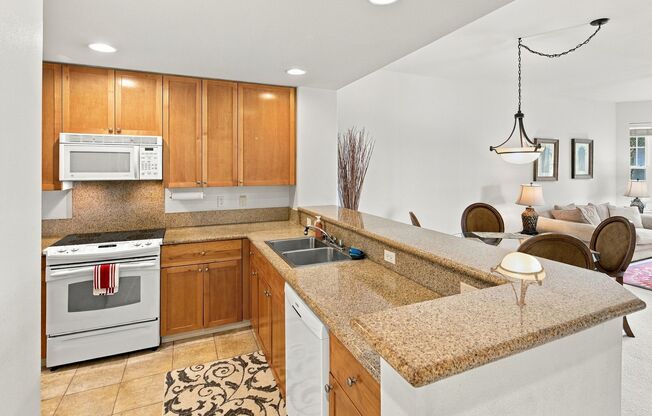 2 beds, 2 baths, $4,500, Unit # 6206