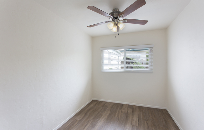 *OPEN HOUSE: 5/10 3-4PM* Cottage Style 1BR in Ocean Beach with Garage!