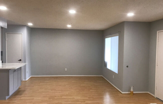 10282 TUJUNGA CYN BLVD