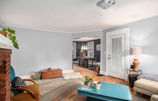 3 beds, 2 baths, $2,295