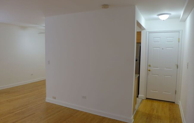 1 bed, 1 bath, 650 sqft, $1,595, Unit 503