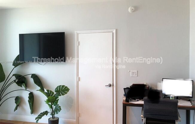 1 bed, 1.5 baths, 846 sqft, $3,000, Unit 2014
