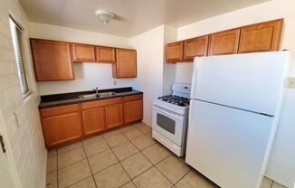 1608-1610 W. Becker Lane