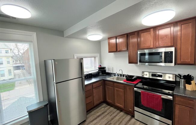 1 bed, 1 bath, 570 sqft, $1,250, Unit 8