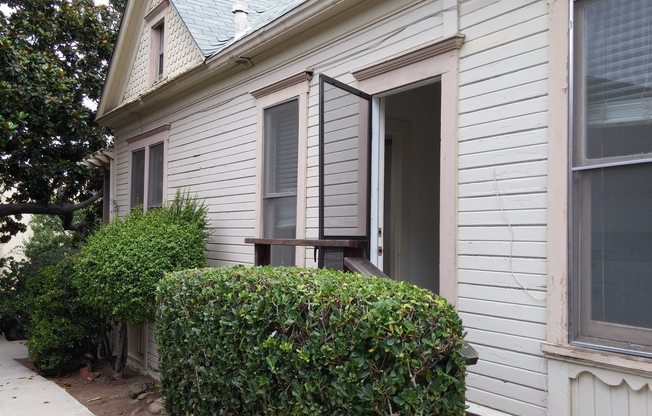 3665-3669 1st Ave.