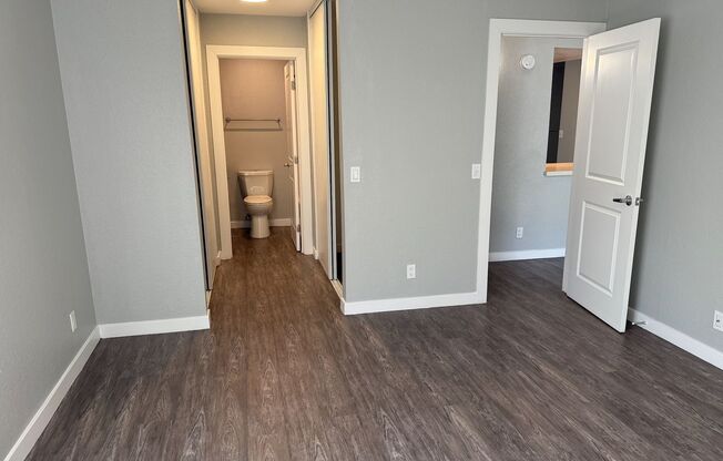 2 beds, 2 baths, 910 sqft, $2,745, Unit 1I