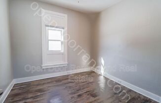1213 TAYLOR ST