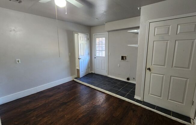 3 beds, 1 bath, $1,595