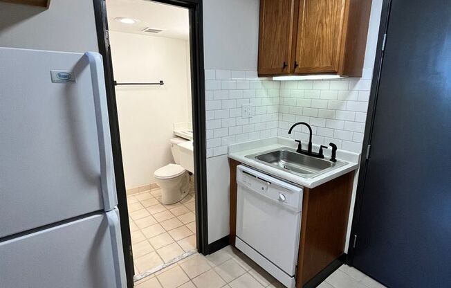 Studio, 1 bath, 336 sqft, $850