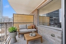 1 bed, 1 bath, 800 sqft, $3,300, Unit 21A