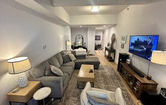 1 bed, 1 bath, $5,999, Unit 721