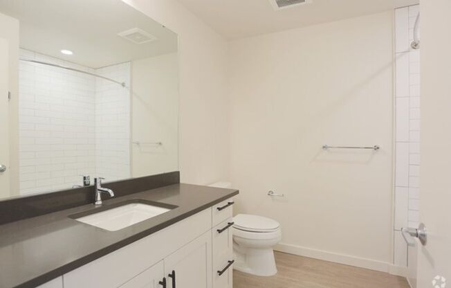 Studio, 1 bath, 599 sqft, $1,650, Unit 302