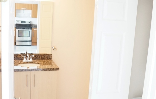 1 bed, 1.5 baths, 939 sqft, $2,800, Unit Unit 517