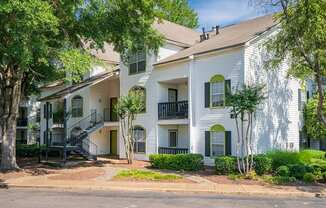 Exterior of a Savannah Creek Apartment Building