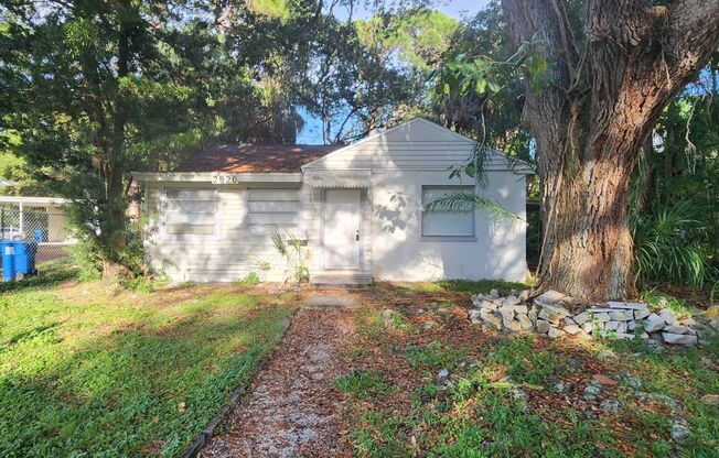 2/1 St Pete Single Family Home !