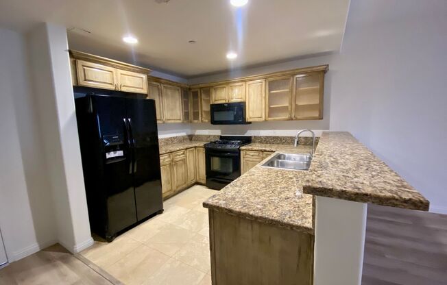 2 beds, 2.5 baths, 1,118 sqft, $2,725, Unit 604