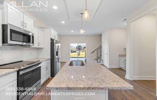 New Construction Modern Home With Open Floor Plan, Whte Cabintery and Primary Bedroom Suite