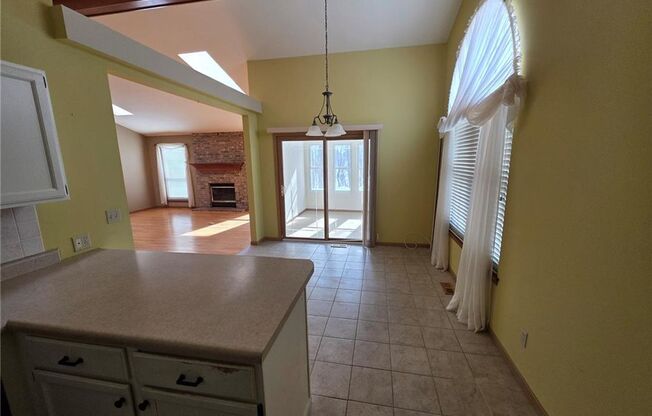 3 beds, 3 baths, 1,659 sqft, $2,900, Unit Rhine Court 3935