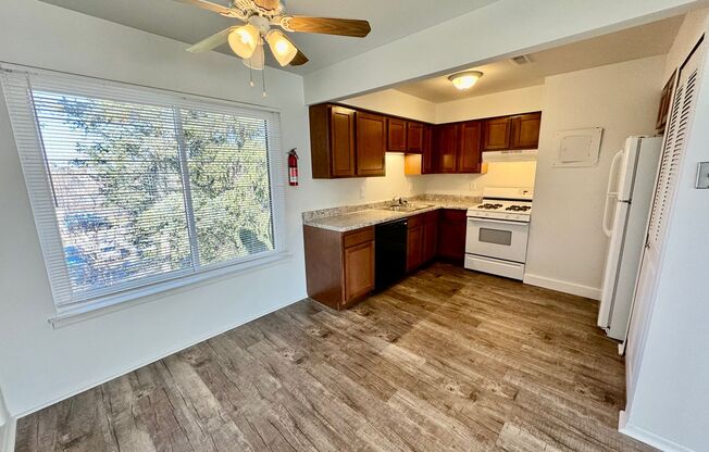 2 beds, 1 bath, 1,000 sqft, $1,295, Unit 617 Flint Rd. #6