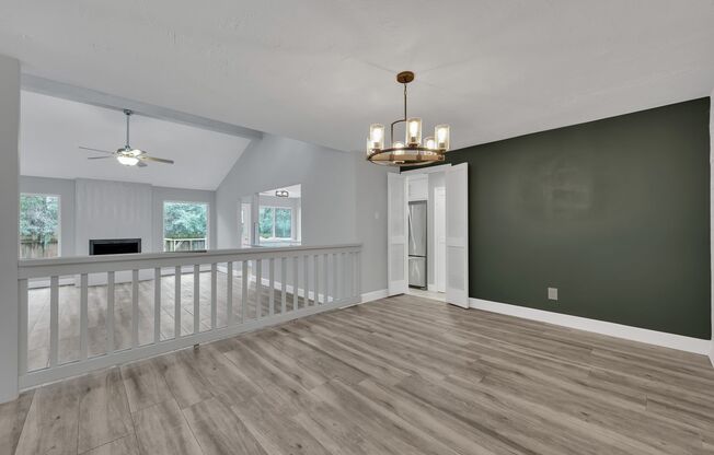 Beautifully remodeled home in great Woodlands location