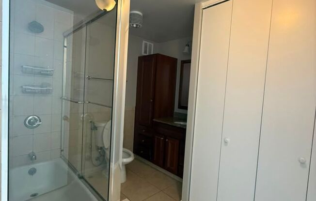 2 beds, 2 baths, $4,695, Unit # 1407 1408