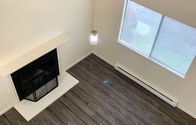 2 beds, 1 bath, 820 sqft, $1,550, Unit 1522D