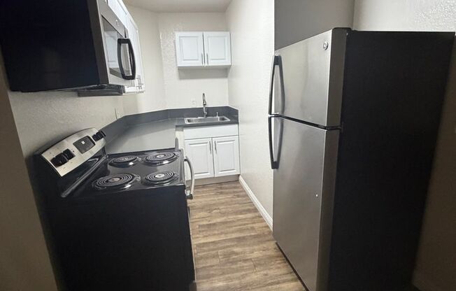 Studio, 1 bath, 435 sqft, $1,595, Unit 107