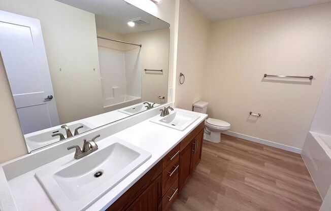 2 beds, 1 bath, $1,875, Unit A205