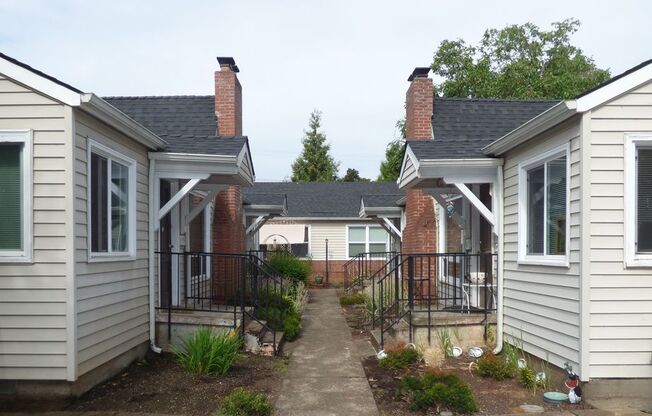 Saginaw Duplexes
