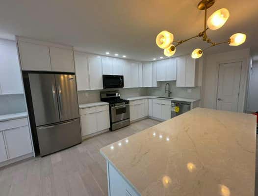 2 beds, 2 baths, 1,288 sqft, $4,200, Unit 19J