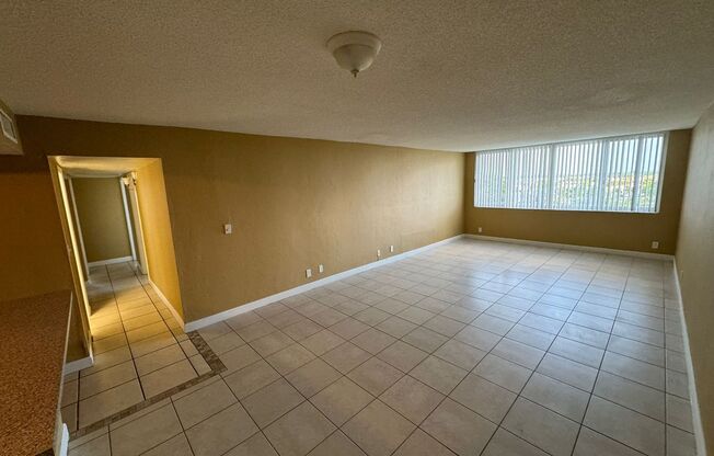 3 beds, 2 baths, $2,600, Unit Bech Sunshine LLC B802