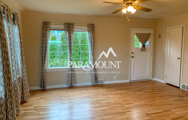 Cozy 2 Bed 1 Bath with Partial Water Views! Electricity and Garbage Included!
