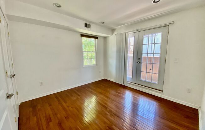 1 bed, 1 bath, $1,600