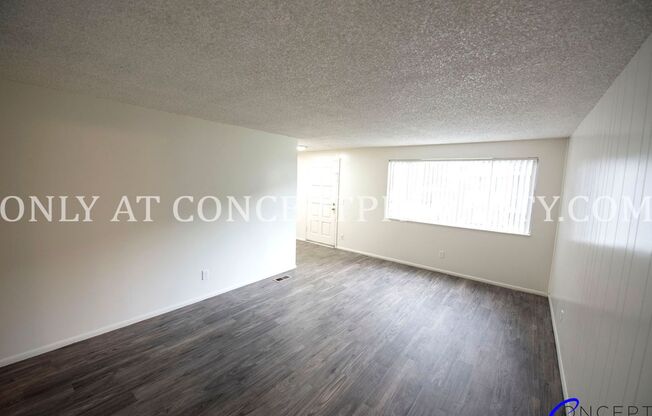 2 beds, 1 bath, 935 sqft, $1,249, Unit 28