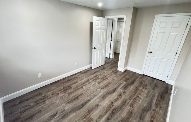 2 beds, 1 bath, 680 sqft, $2,500, Unit 25-25