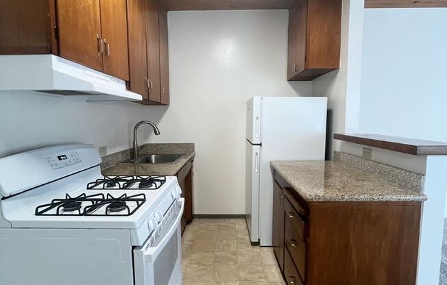 1 bed, 1 bath, $2,195, Unit 4873 Niagara Avenue #3